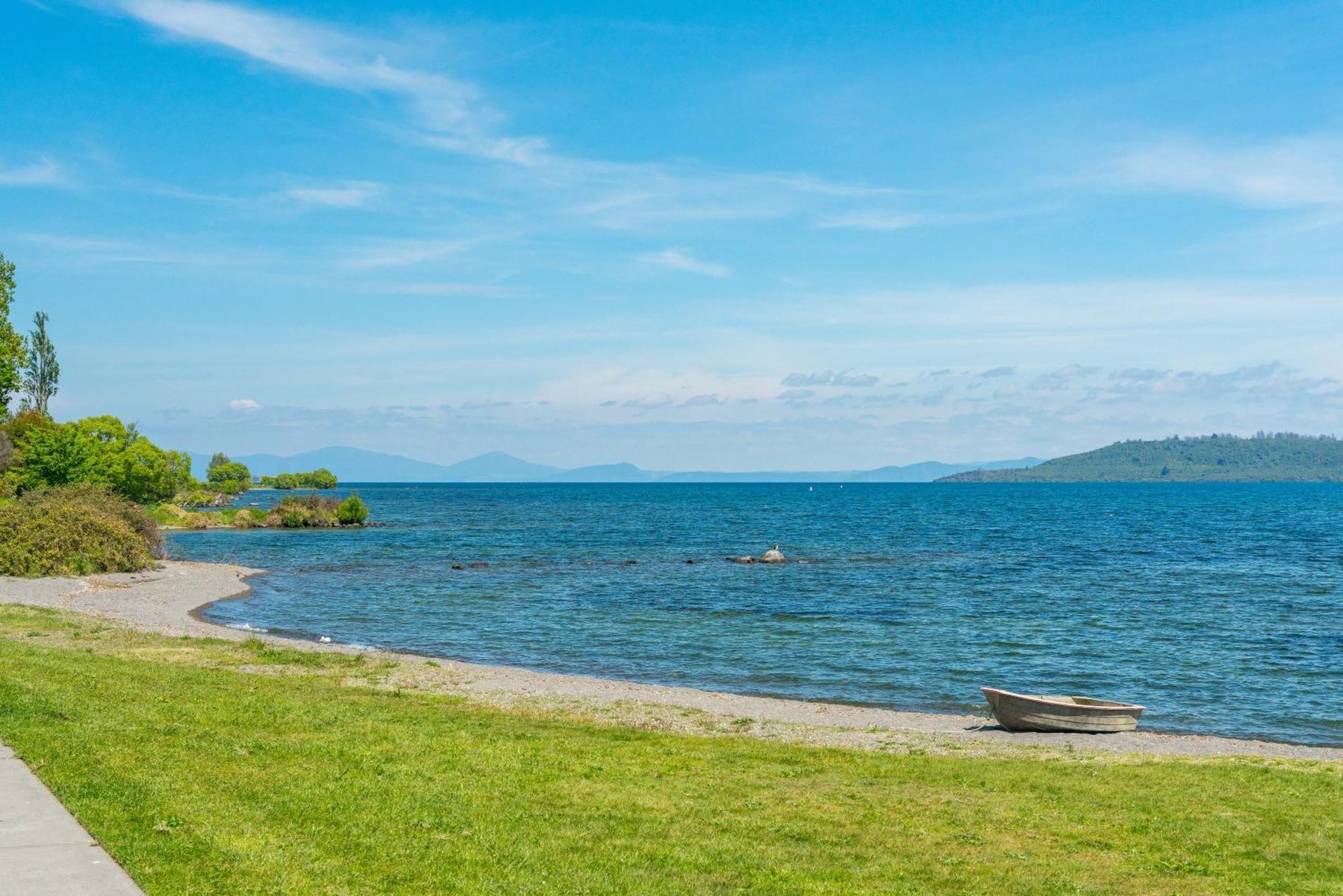 Lakeview Cottage - Rainbow Point Holiday Home Tauposjön Exteriör bild